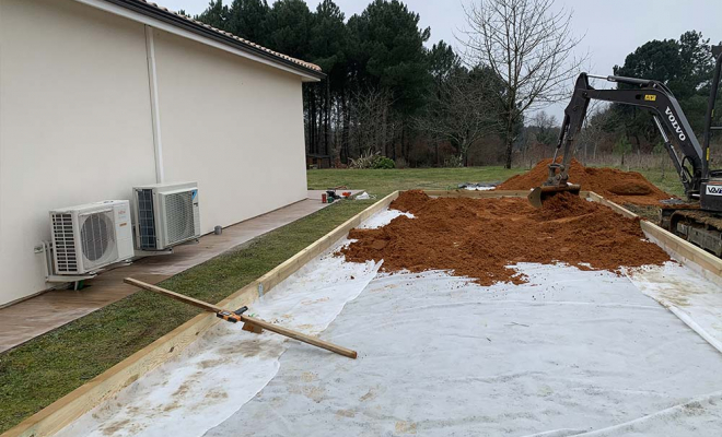 Préparation du terrain avec mur en cours de fondation, Cézac, MCRA 33